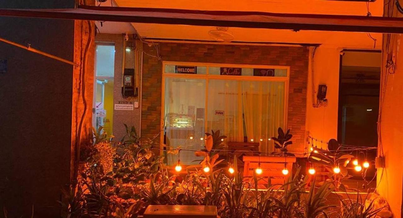 Orange Jomtien Hotel Esterno foto